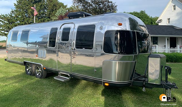Airstream mobile lounge